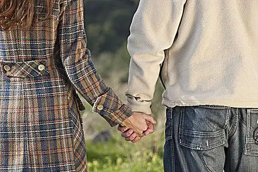 特写,年轻,情侣,握手