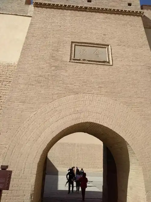 东瓮城和西瓮城