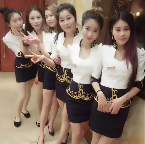 "ktv公主"通常是指在ktv场所中伴唱和休闲娱乐的女性员工.