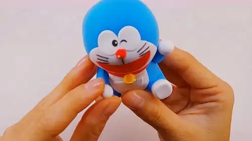 03:07  来源:好看视频-蓝胖子的制作方法,教你用粘土轻松捏一个蓝胖子