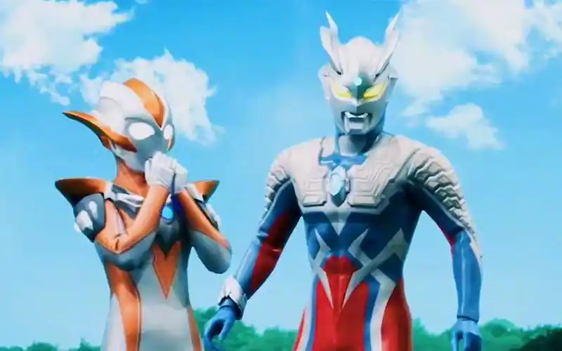 赛罗与格丽乔光明形态跟暗黑形态唱踏山河,哪个唱的好听