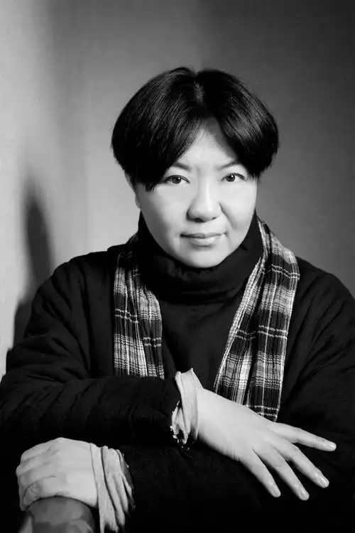 【组图】田沁鑫改变《山楂树之恋》 小彩旗首次主演话剧