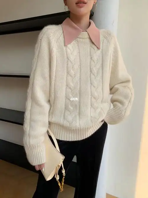 时尚圆领绞花休闲毛衣