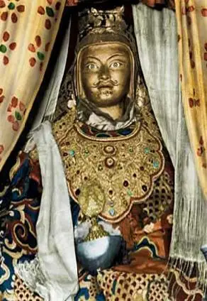 莲师八变--莲花生大士庄严法相