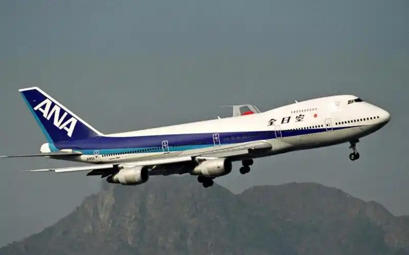 全日空波音747sr