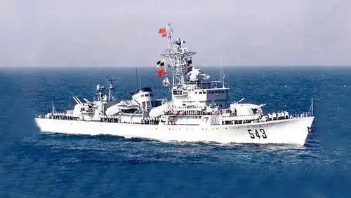 勇猛无畏展中国硬气丹东舰展现了海军光彩