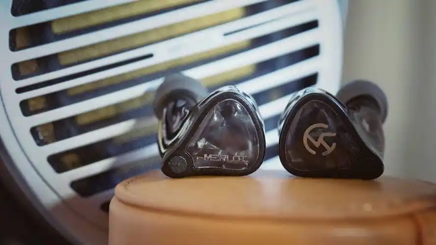 lammtoal merlot旗舰耳机:一万块的耳塞什么声?你觉得值得买吗?