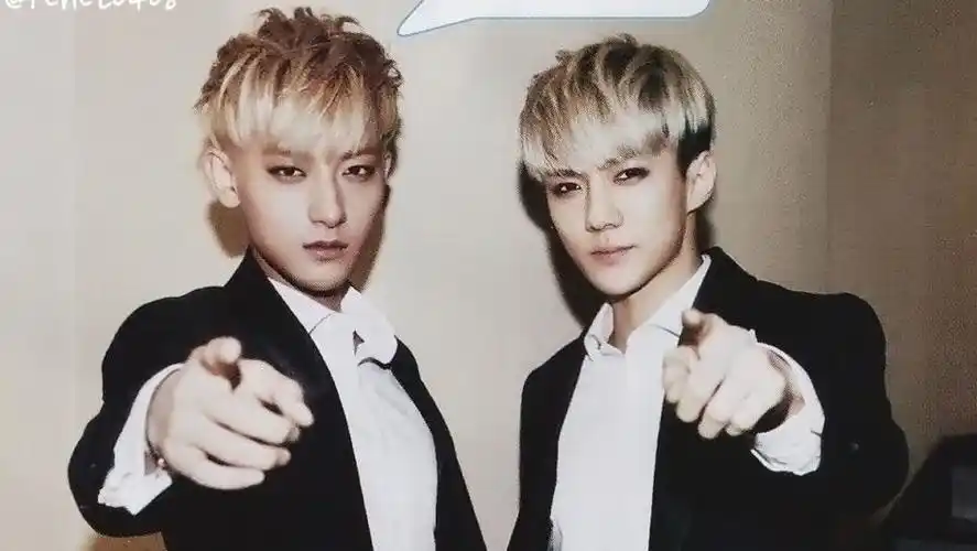 求exo黄子韬和吴世勋的合照,谢谢