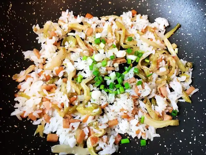 榨菜炒饭