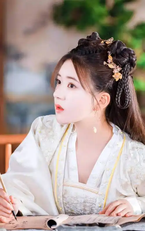 甜妹天花板赵露思简直可爱出天际