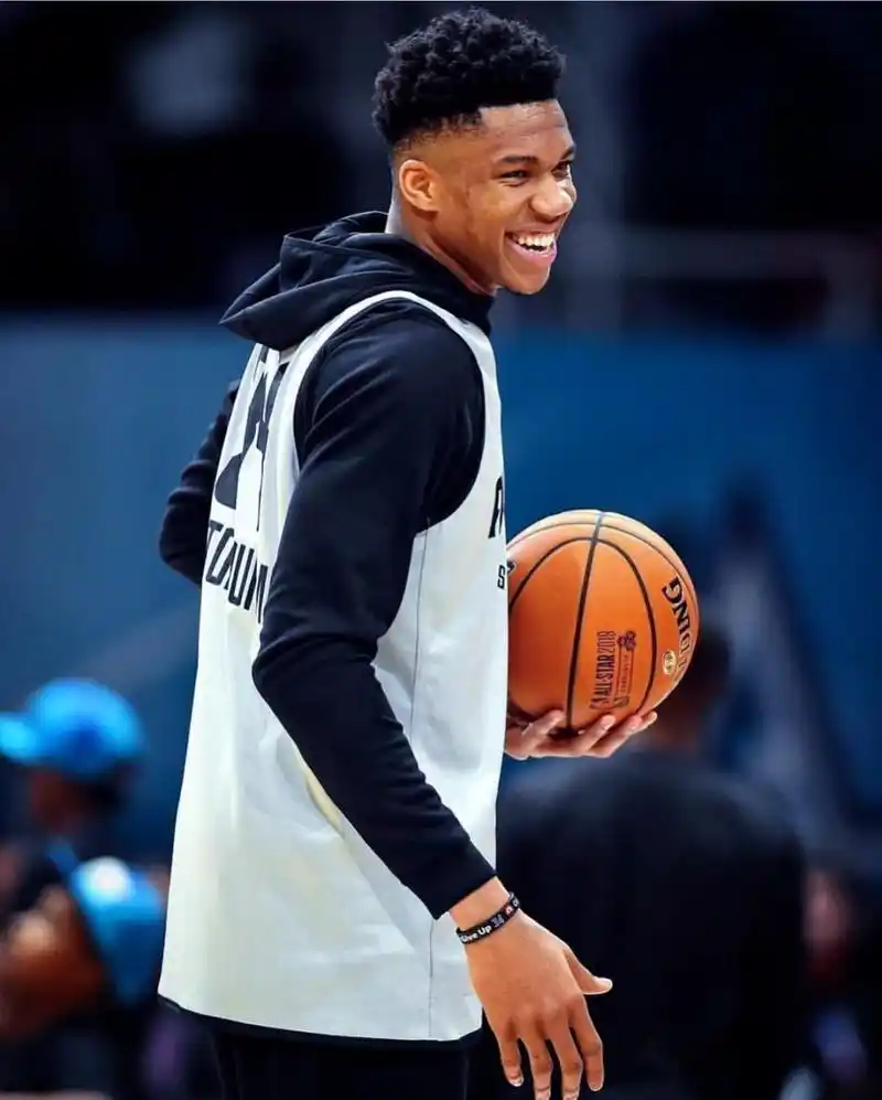 字母哥参加全明星赛训练:为我所爱的人做这些