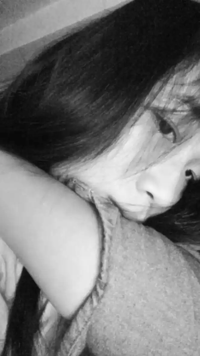 心情不好的时候,就喜欢一个人,单曲循环静静的听伤感的歌,有没 - 抖音