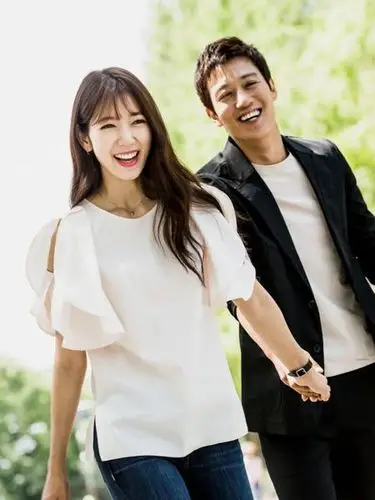 朴信惠金来沅甜蜜约会剧照公开