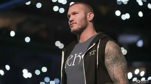 【兰迪复出】兰迪·奥顿伤愈出赛,rko布雷·怀亚特取胜!