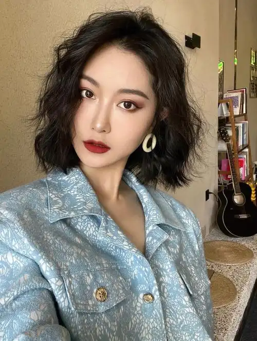 短发烫了贼好看的法式浪漫卷发圆方脸适合