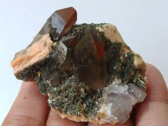 天然茶晶烟晶微斜长石云母矿物标本晶体晶簇晶洞宝石原石原矿石,水晶