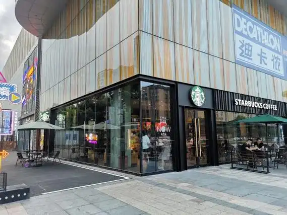 【10图】年租20万(上市商家 星巴克)转角广场位置,周围20万人群.,成都