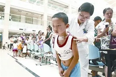 小儿秋季腹泻的治疗 直肠滴入