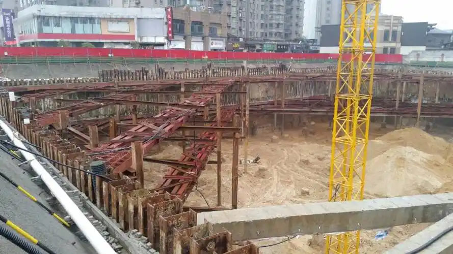 预应力型钢组合支撑