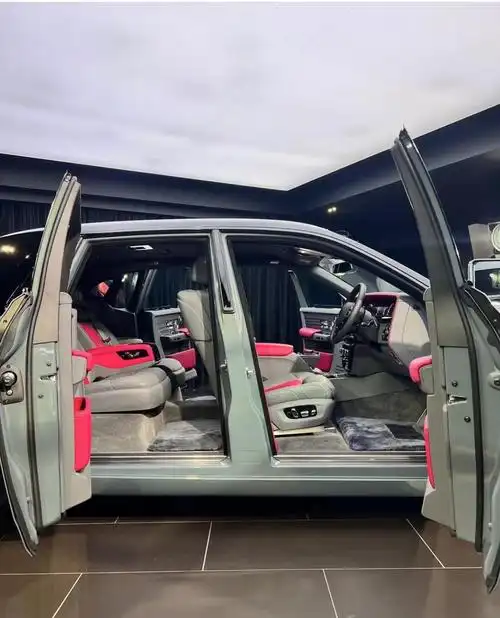 新款劳斯莱斯幻影首发,细节调整