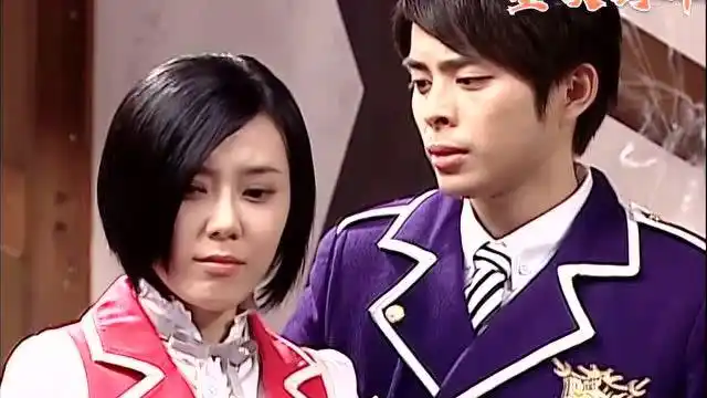 萌学园:乌克娜娜告诉艾瑞克戒指属于夸克族,原来她爷爷这么厉害