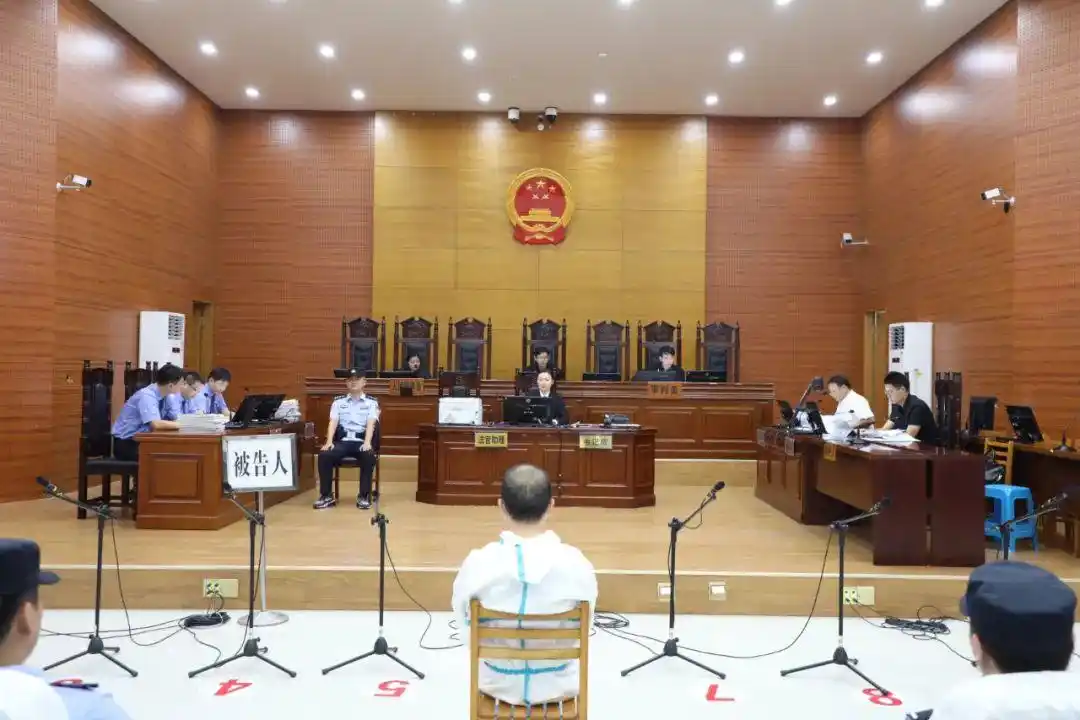 法院动态开展职务犯罪案件示范观摩庭活动院长任审判长公开开庭审理