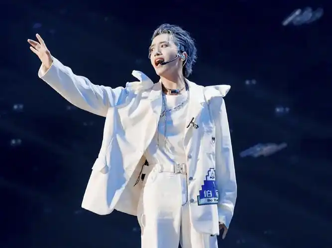 汤老师小课堂开课啦!!!(伯劳斯水仙向 看图写话➕捡手机(7.22已更