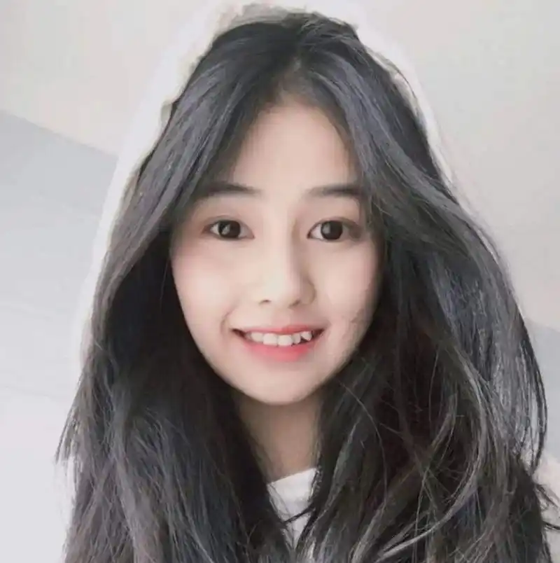 整牙前的白鹿,笑起来好可爱呀#白鹿