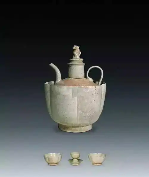 南宋酒器,景德镇窑青白釉注子温碗,现收藏于中国国家博物馆