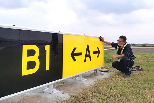 杭州机场飞行区首次引入Ⅲ级专用滑行引导标记牌可承受最强龙卷风