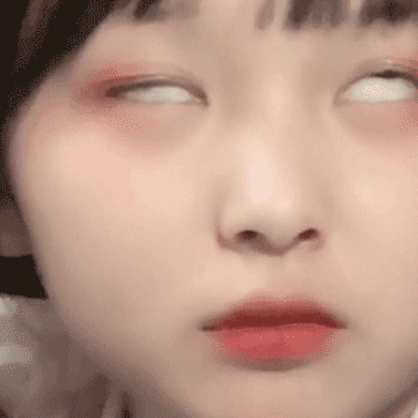 筱词:这位小姐姐的搞笑可爱的万能表情包