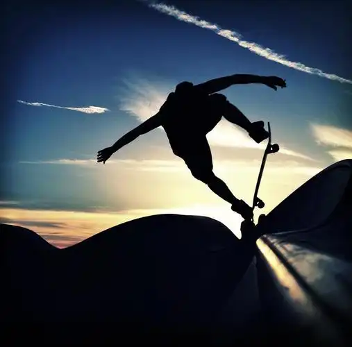 寻找爱玩滑板爱拍照的你——你酷炫的瞬间,由我来记录