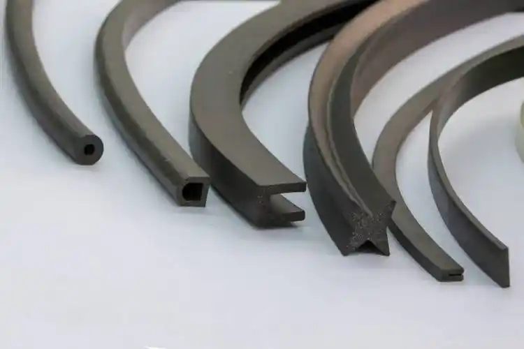 高导电橡胶石墨镀镍硅橡胶胶条胶板图片