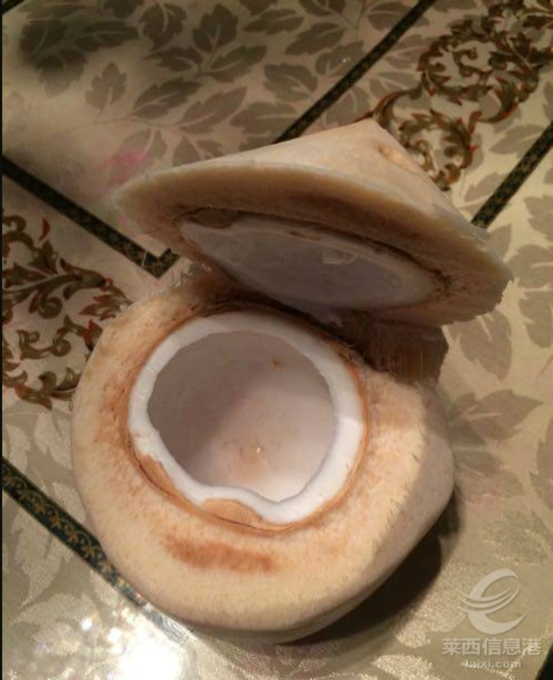 有多少人买了椰子光喝椰子汁不吃椰子肉的?只喝汁也太土豪了吧