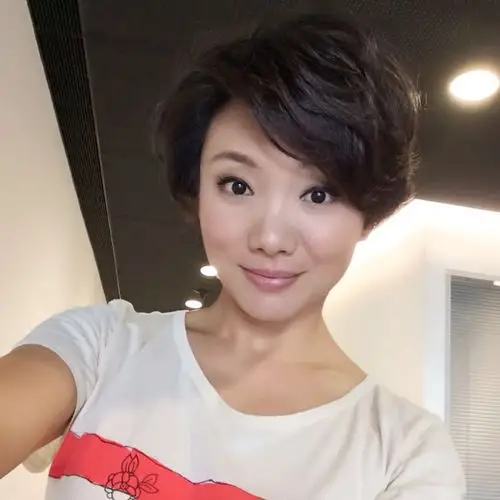 梁毅苗 私信 加关注