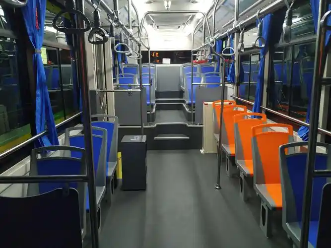 公交总公司新能源纯电动公交车正式上线运营