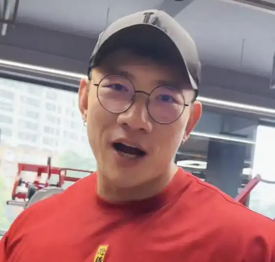 突发!网红团体"鹿家门"爆发内部矛盾,泰坦因为和邪魅组队被炒