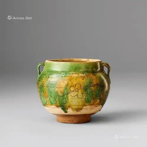 0065 辽代 三彩划花花卉纹罐