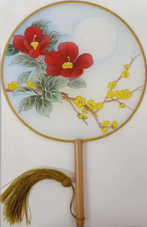 团扇题诗春又晚