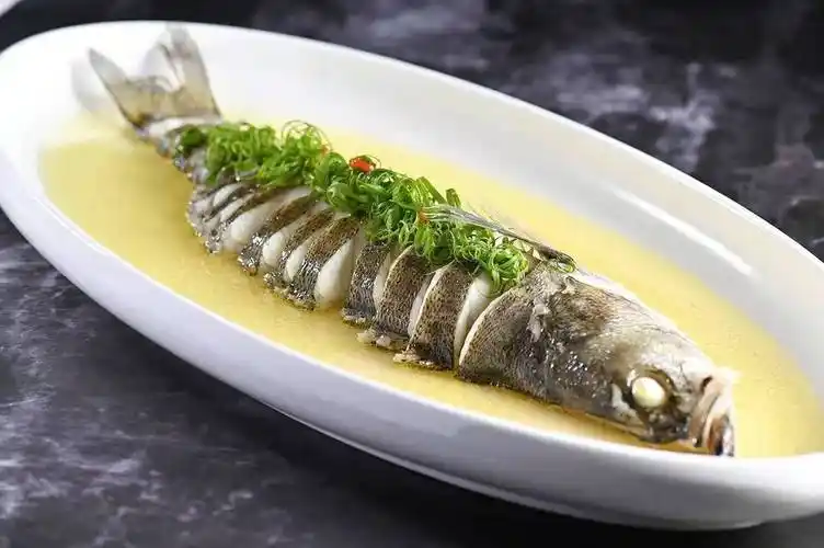 鸡汁花雕江白鲈图片