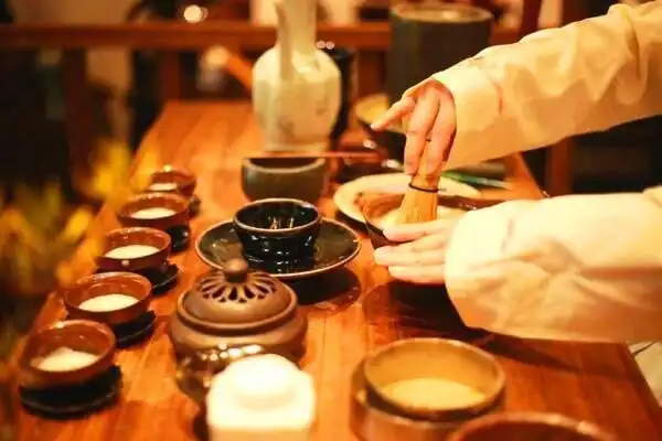 古人喝茶解析回归古代宋朝点茶技法探寻宋代喝茶的秘密