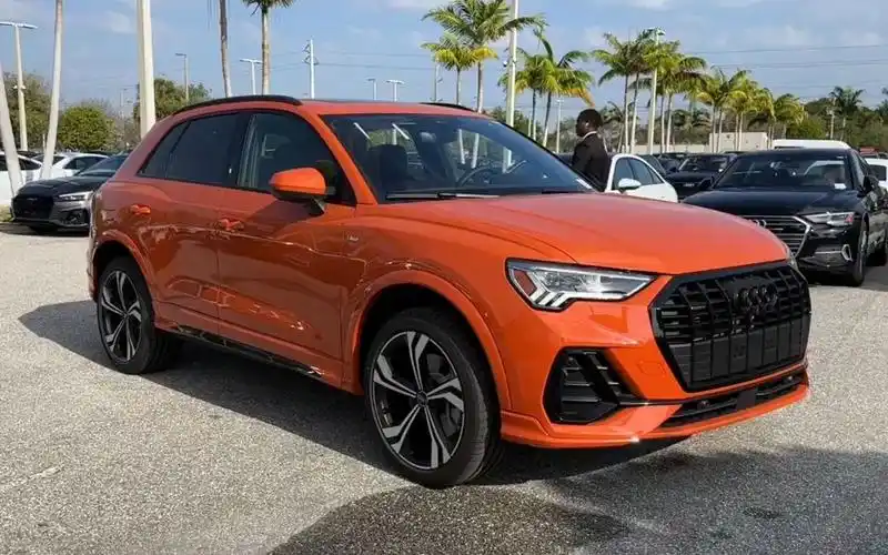 新车鉴赏|2023款奥迪q3橙色,外观与内饰展示