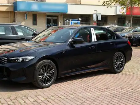 2024款 325i m运动曜夜套装