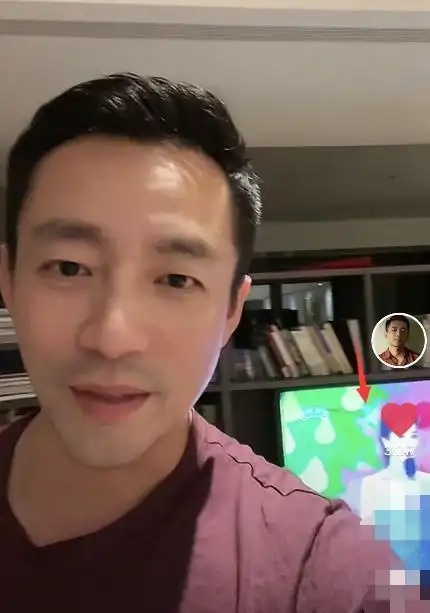 组图:汪小菲和妻儿团聚过新年 大s携妈妈包饺子近照尽显少女感