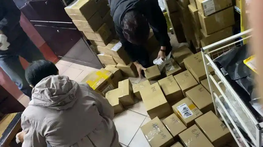 今日份奶酪包零食快递打包 #仓库实拍