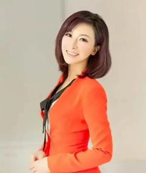 cctv13女主持人名单及简介cctv13是中国中央电视台的新闻频道,其女