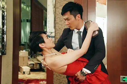 胡杏儿茅子俊暧昧(点击查看高清组图)