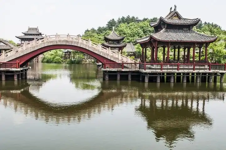 金华市东阳横店影视城景区旅游