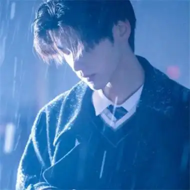 看了让人心疼的伤感男生头像 很丧很抑郁的失落心碎男头最新_男生头像