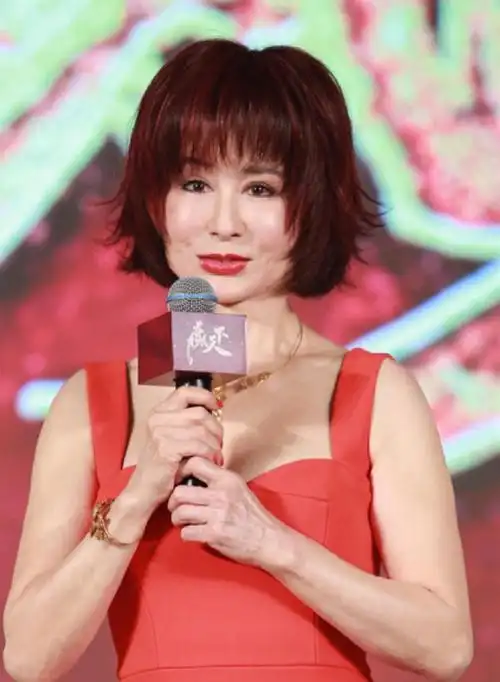 16位坚决不动脸的老年女星,60岁之后谁的状态最好_腾讯新闻